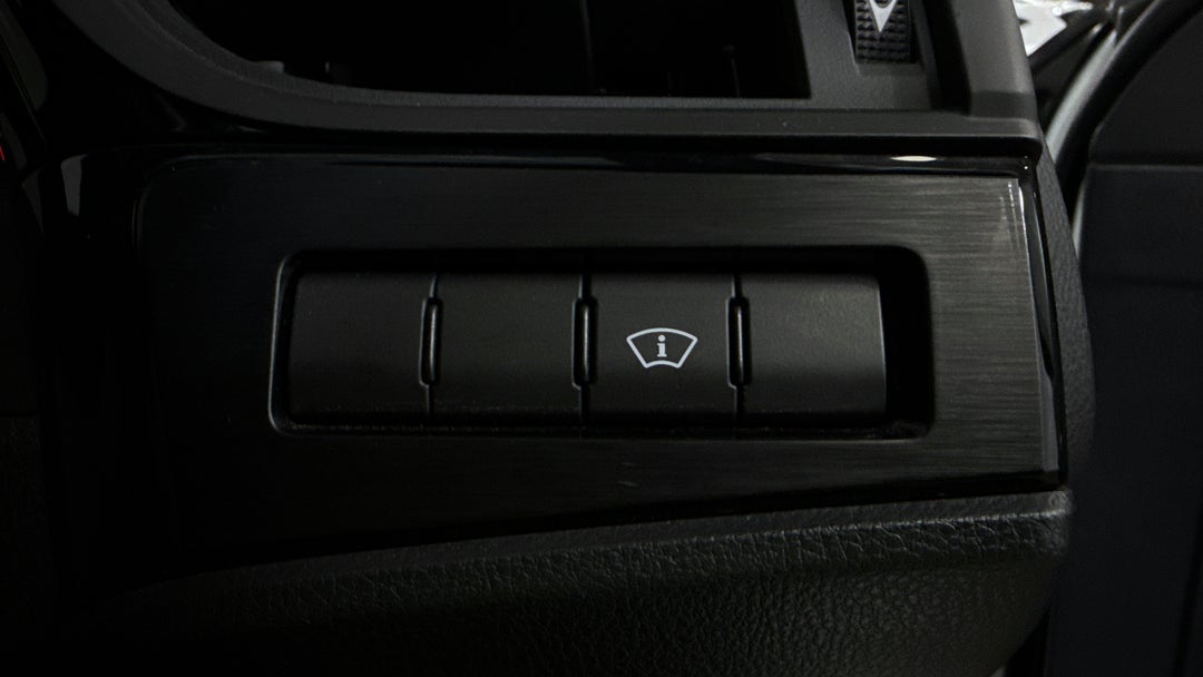 2023 Lexus Es300h Luxury (hybrid), Automatic, 15077 km, Utility Switches/Buttons