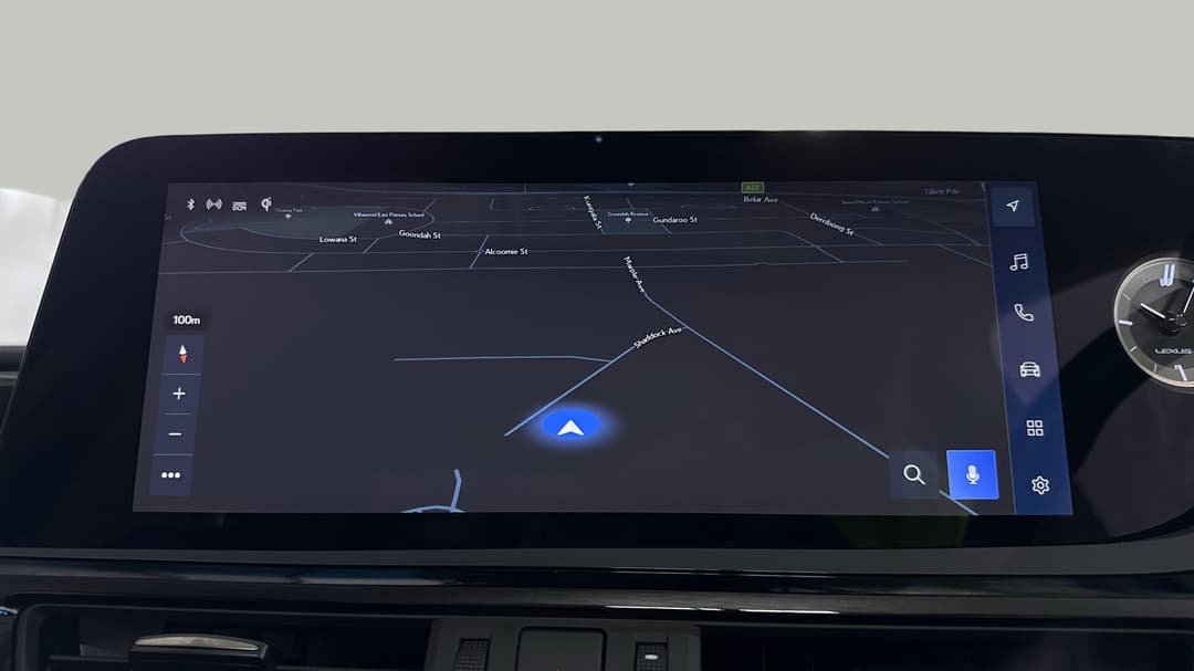 2023 Lexus Es300h Luxury (hybrid), Automatic, 15077 km, Infotainment System