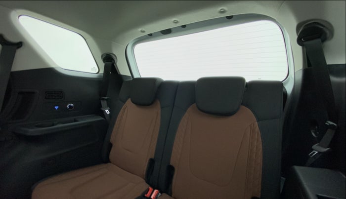 2022 Hyundai ALCAZAR PRESTIGE 2.0 MT 7STR, Petrol, Manual, 9,042 km, Third Seat Row ( optional )