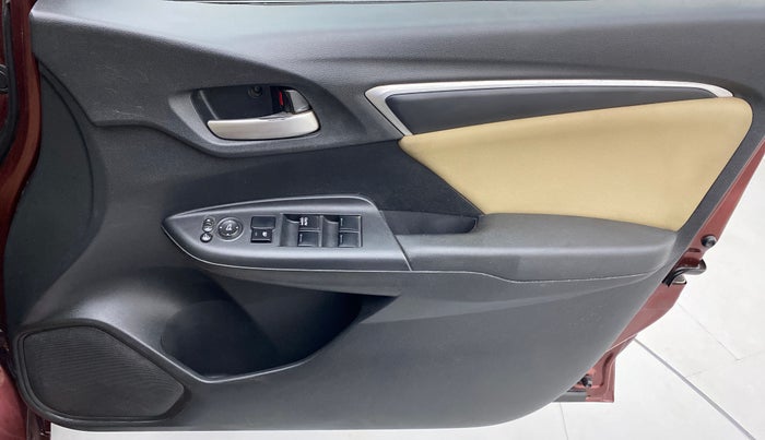 2018 Honda Jazz 1.2 V MT, Petrol, Manual, 44,158 km, Driver Side Door Panels Control