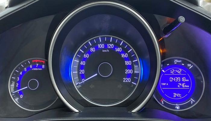 2018 Honda Jazz 1.2 V MT, Petrol, Manual, 44,158 km, Odometer Image
