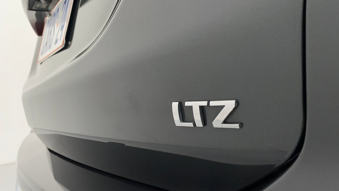 Badge (Boot Right Side)