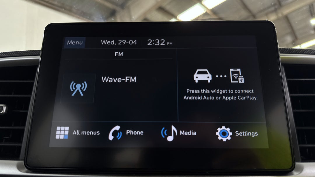 2025 Hyundai Venue Active, Automatic, 24265 km, Infotainment System