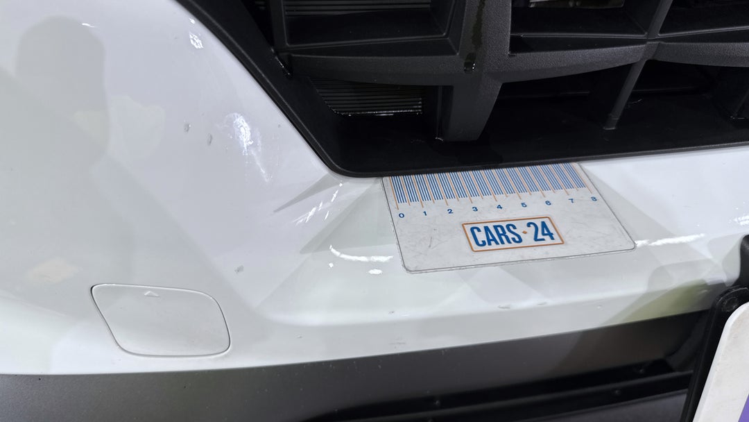 2025 Hyundai Venue Active, Automatic, 24265 km, Bumper Front Paint blemish