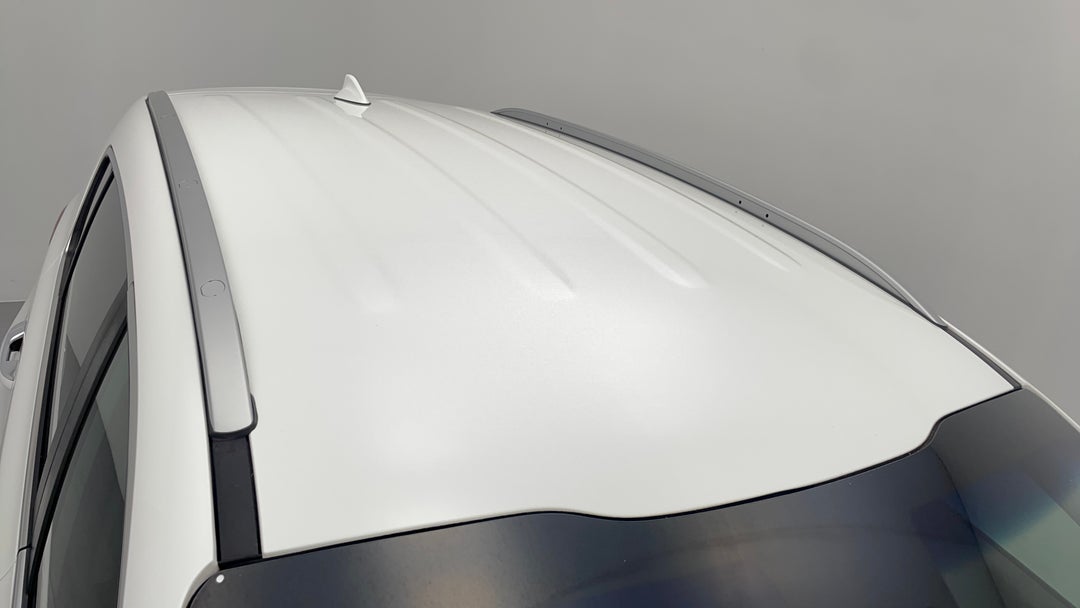 Roof/Sunroof View
