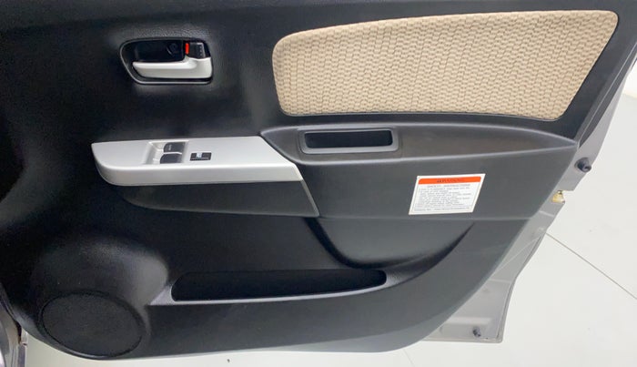 2018 Maruti Wagon R 1.0 LXI CNG, CNG, Manual, 17,078 km, Driver Side Door Panels Control