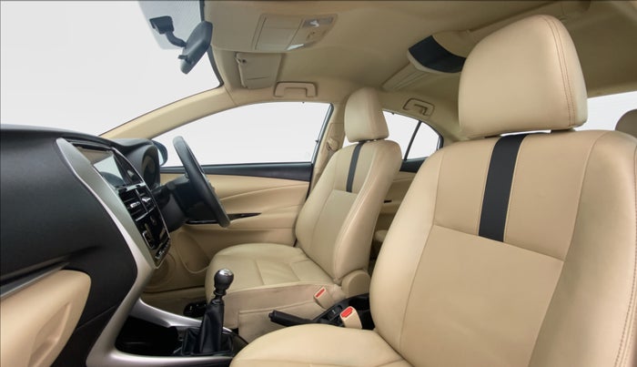 2020 Toyota YARIS V MT, Petrol, Manual, Right Side Front Door Cabin