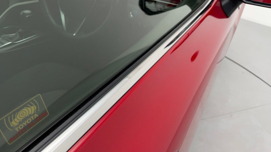 2020 Toyota Camry Ascent Sport Hybrid, Automatic, 41590 km, Doors Front RHS Dent