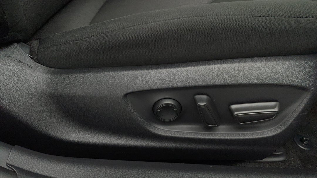 2020 Toyota Camry Ascent Sport Hybrid, Automatic, 41590 km, Drivers Side Adjustment Panel