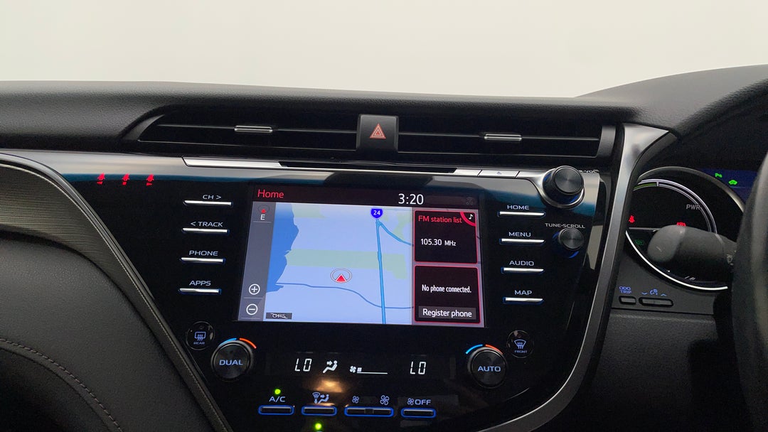 2020 Toyota Camry Ascent Sport Hybrid, Automatic, 41590 km, Infotainment System