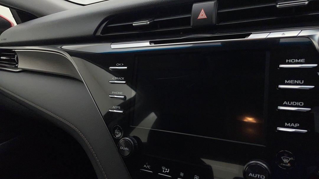 2020 Toyota Camry Ascent Sport Hybrid, Automatic, 41590 km, Infotainment System Face Plate Scratch