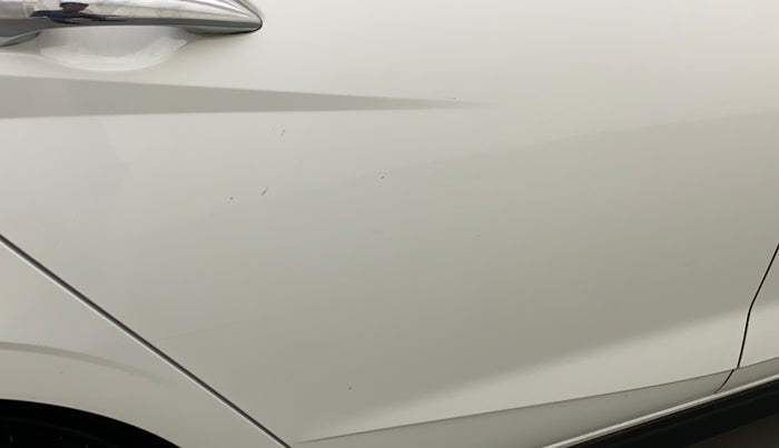 2022 Hyundai NEW I20 ASTA (O) 1.2 MT, Petrol, Manual, 16,031 km, Right rear door - Slightly dented