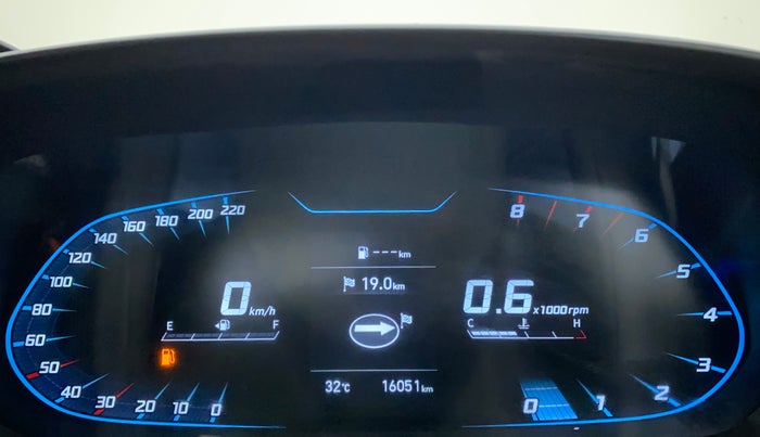 2022 Hyundai NEW I20 ASTA (O) 1.2 MT, Petrol, Manual, 16,031 km, Odometer Image