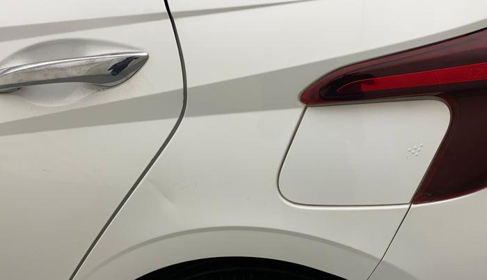 2022 Hyundai NEW I20 ASTA (O) 1.2 MT, Petrol, Manual, 16,031 km, Left quarter panel - Slightly dented