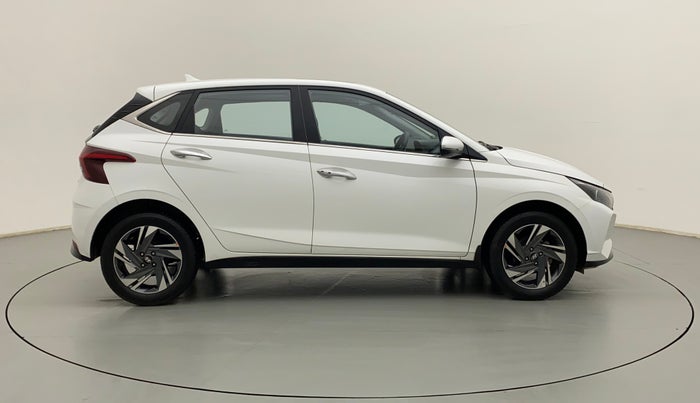 2022 Hyundai NEW I20 ASTA (O) 1.2 MT, Petrol, Manual, 16,031 km, Right Side View