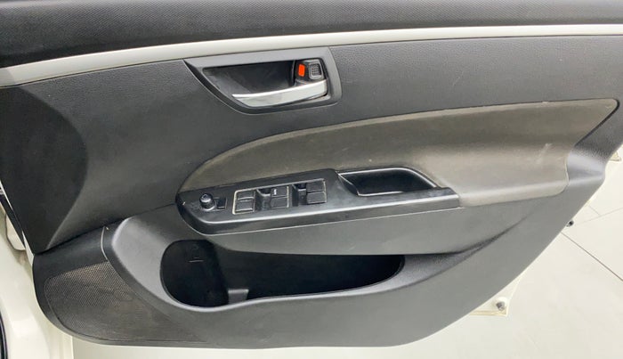 2017 Maruti Swift VXI O, CNG, Manual, 86,230 km, Driver Side Door Panels Control