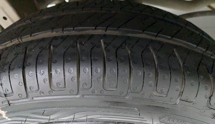 2018 Maruti Alto K10 VXI P, Petrol, Manual, 32,808 km, Right Rear Tyre Tread