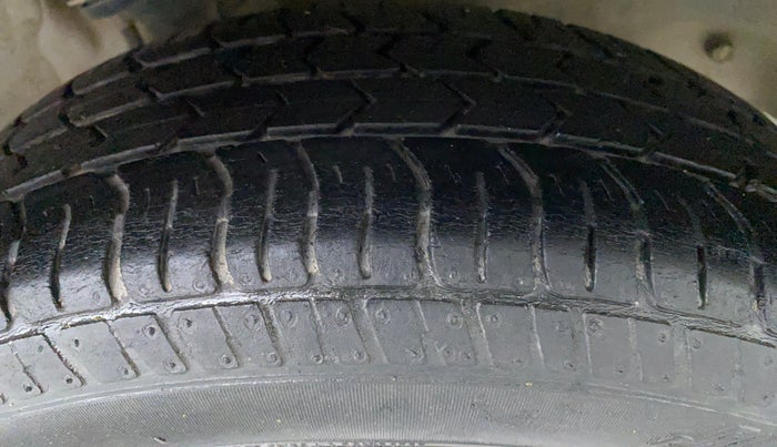 2018 Maruti Alto K10 VXI P, Petrol, Manual, 32,808 km, Right Front Tyre Tread