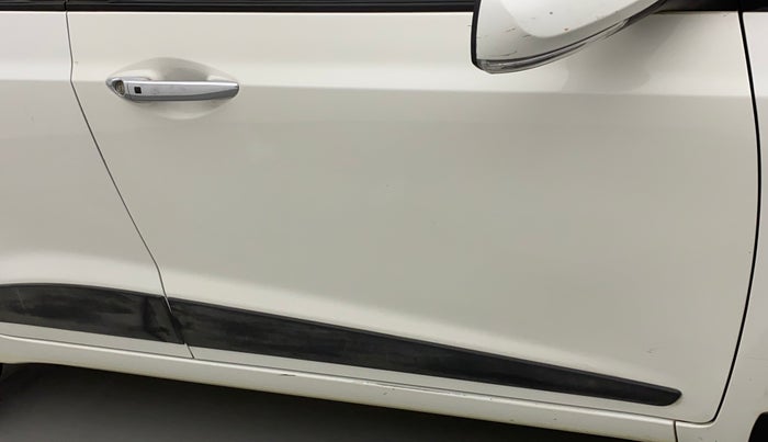 2013 Hyundai Grand i10 ASTA 1.2 KAPPA VTVT, Petrol, Manual, 31,637 km, Driver-side door - Minor scratches