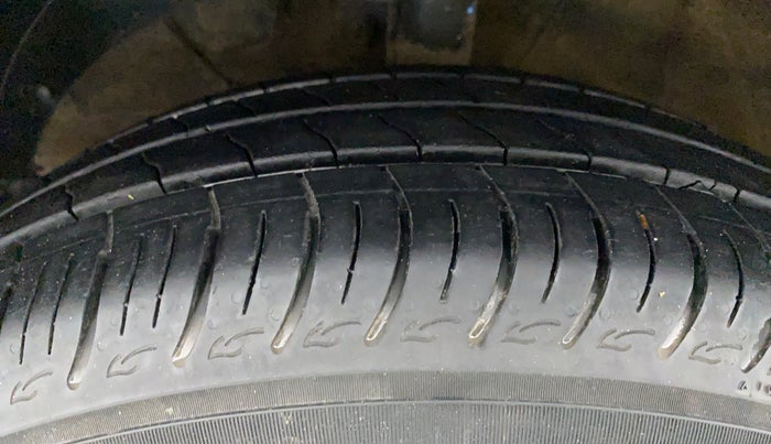 2019 Maruti Baleno SIGMA 1.2 K12, Petrol, Manual, 23,894 km, Left Front Tyre Tread