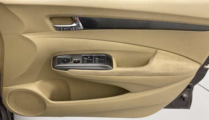 2012 Honda City V MT PETROL, Petrol, Manual, 68,538 km, Driver Side Door Panels Control