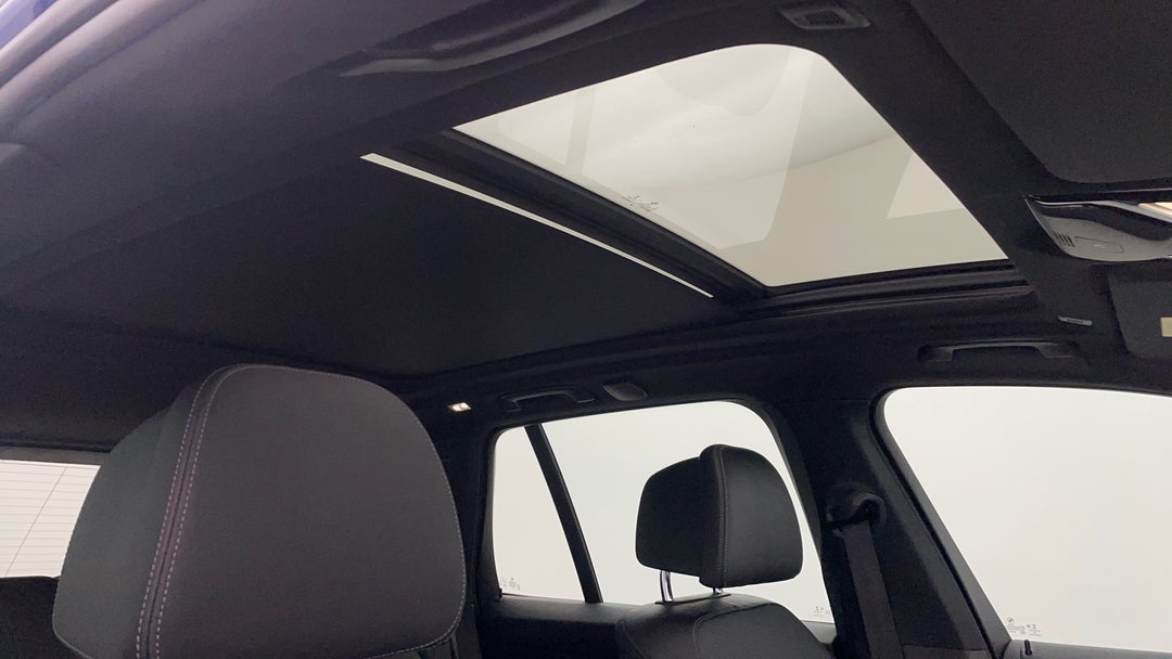 Interior Sunroof/Moonroof