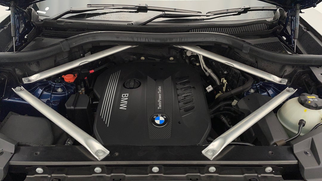 Open Bonnet (Engine)