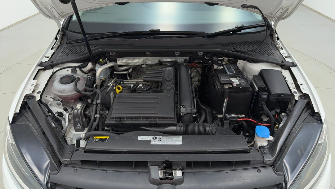 Open Bonnet (Engine)