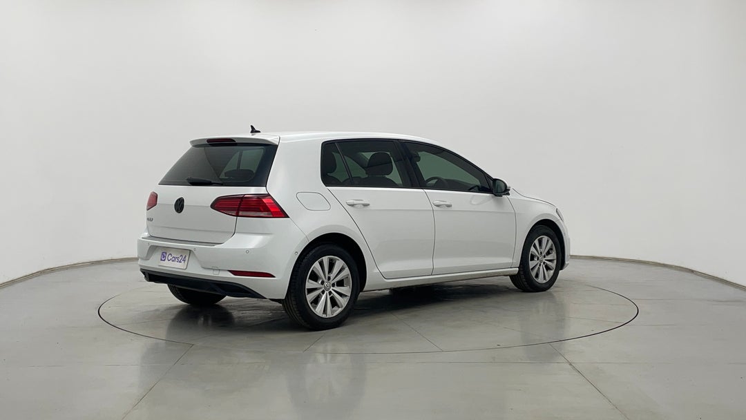 Right Back Diagonal (45- Degree) View