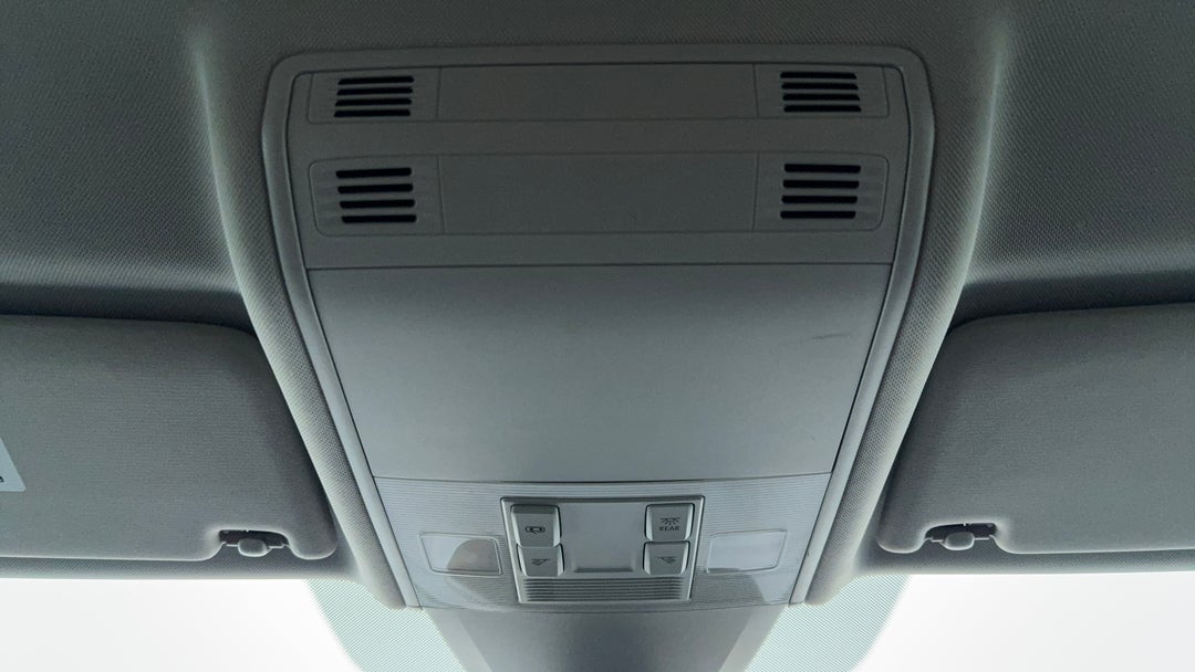 On-Roof Controls/Sunglass holder