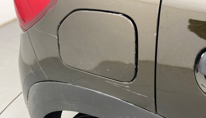 2016 Renault Kwid RXT 1.0, Petrol, Manual, 64,901 km, Right quarter panel - Paint has minor damage