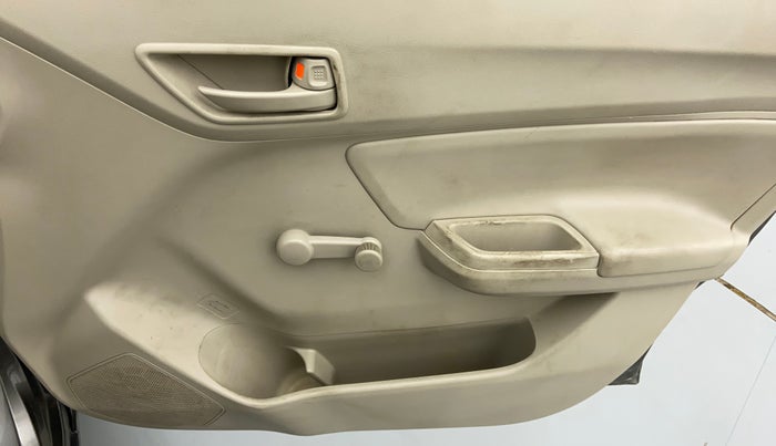 2018 Maruti Dzire LXI, Petrol, Manual, 48,162 km, Driver Side Door Panels Control