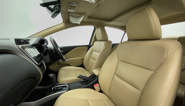 2017 Honda City VX CVT PETROL, Petrol, Automatic, 31,830 km, Right Side Front Door Cabin