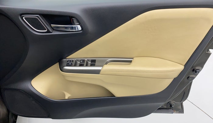 2017 Honda City VX CVT PETROL, Petrol, Automatic, 31,830 km, Driver Side Door Panels Control
