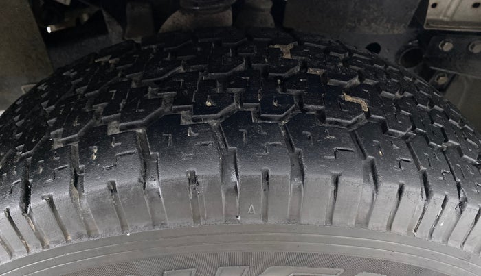 2018 Mahindra Bolero POWER+ SLE, Diesel, Manual, 52,850 km, Right Front Tyre Tread