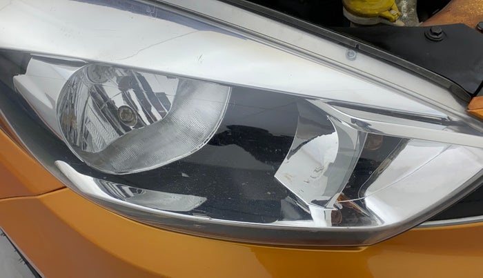 2016 Tata Tiago XZ PETROL, Petrol, Manual, 62,663 km, Right headlight - Minor scratches