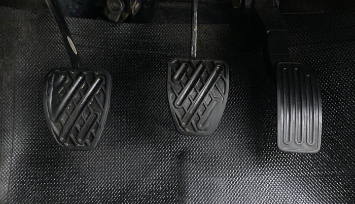 2016 Datsun Go T, CNG, Manual, 65,535 km, Pedals