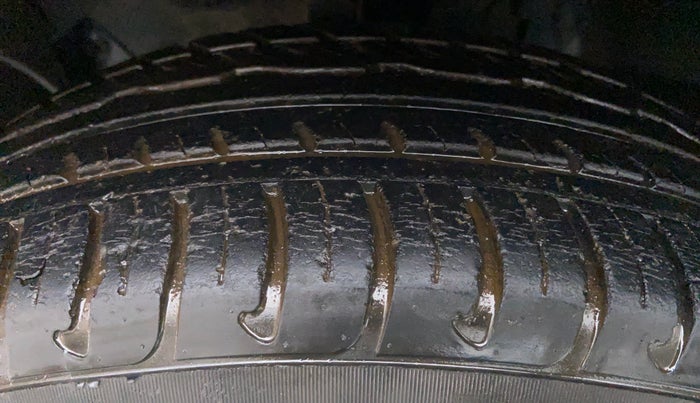 2014 Nissan Terrano XL PLUS 85 PS DEISEL, Diesel, Manual, 25,189 km, Left Front Tyre Tread