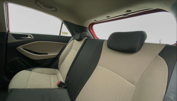 2014 Hyundai Elite i20 ASTA 1.2, Petrol, Manual, 82,575 km, Right Side Rear Door Cabin