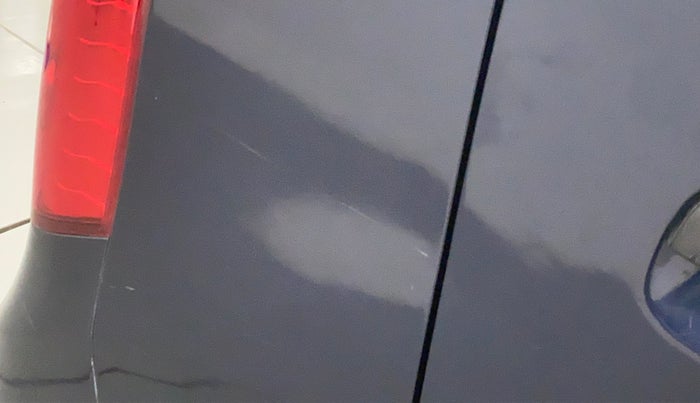 2017 Maruti Wagon R 1.0 VXI AMT, Petrol, Automatic, 65,073 km, Right quarter panel - Minor scratches