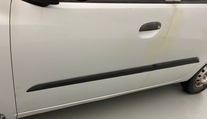 2012 Hyundai i10 ERA 1.1, CNG, Manual, 85,263 km, Front passenger door - Paint has faded