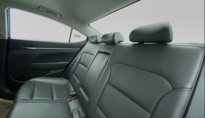 2016 Hyundai New Elantra 2.0 SX AT PETROL, Petrol, Automatic, 39,077 km, Right Side Rear Door Cabin