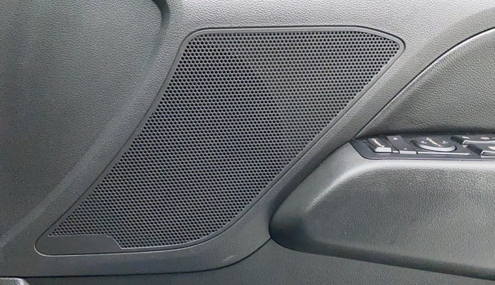 2016 Hyundai New Elantra 2.0 SX AT PETROL, Petrol, Automatic, 39,077 km, Speaker