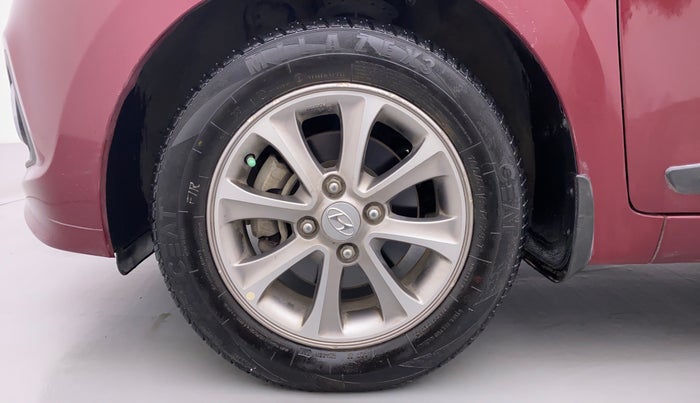 2016 Hyundai Grand i10 1.2 ASTA (O) AT, Petrol, Automatic, 66,100 km, Left Front Wheel