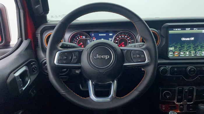 JEEP GLADIATOR-Steering Wheel Close-up
