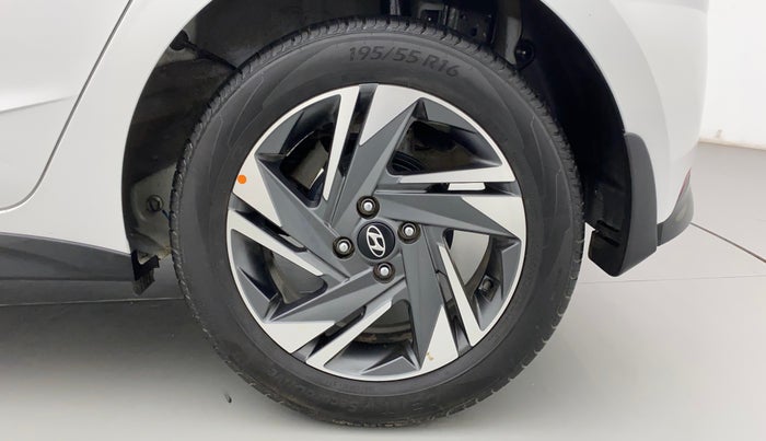 2022 Hyundai NEW I20 ASTA 1.2 MT, Petrol, Manual, 20,131 km, Left Rear Wheel