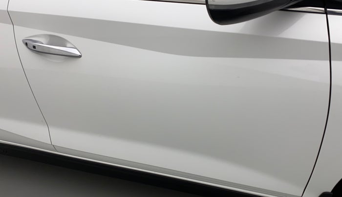 2022 Hyundai NEW I20 ASTA 1.2 MT, Petrol, Manual, 20,131 km, Driver-side door - Slightly rusted