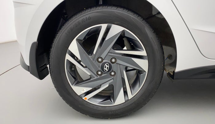 2022 Hyundai NEW I20 ASTA 1.2 MT, Petrol, Manual, 20,131 km, Right Rear Wheel