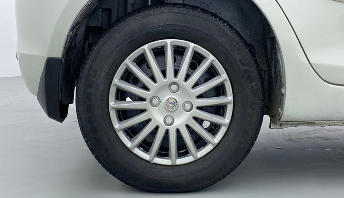 2012 Maruti Swift VXI D, Petrol, Manual, 27,426 km, Right Rear Wheel