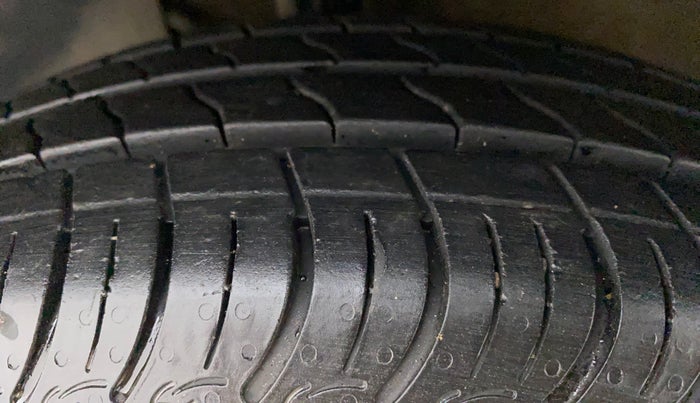 2022 Maruti New Wagon-R ZXI 1.2, Petrol, Manual, 4,855 km, Left Front Tyre Tread